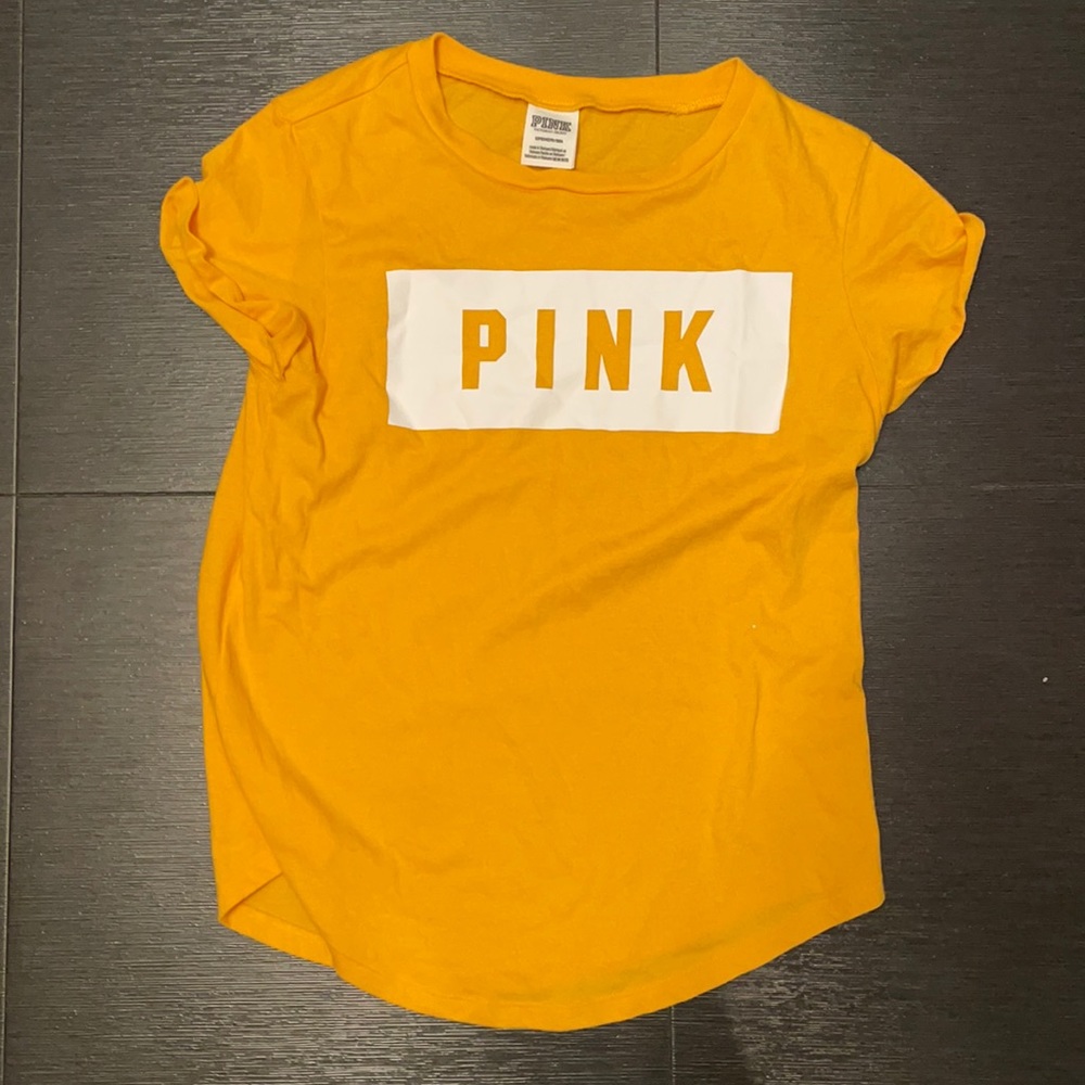 VS pink tee (yellow) size small